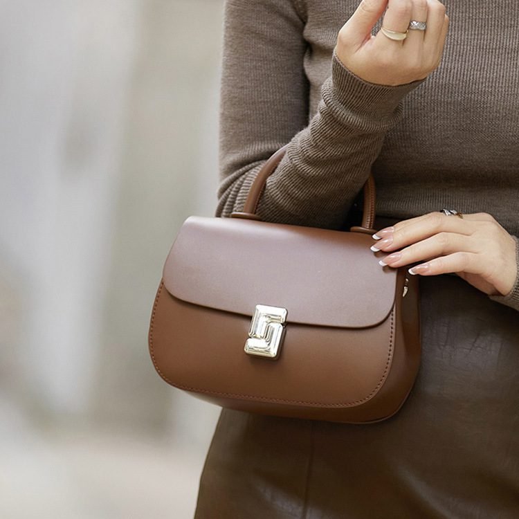 The Exquisite Leather Saddle - Image 2